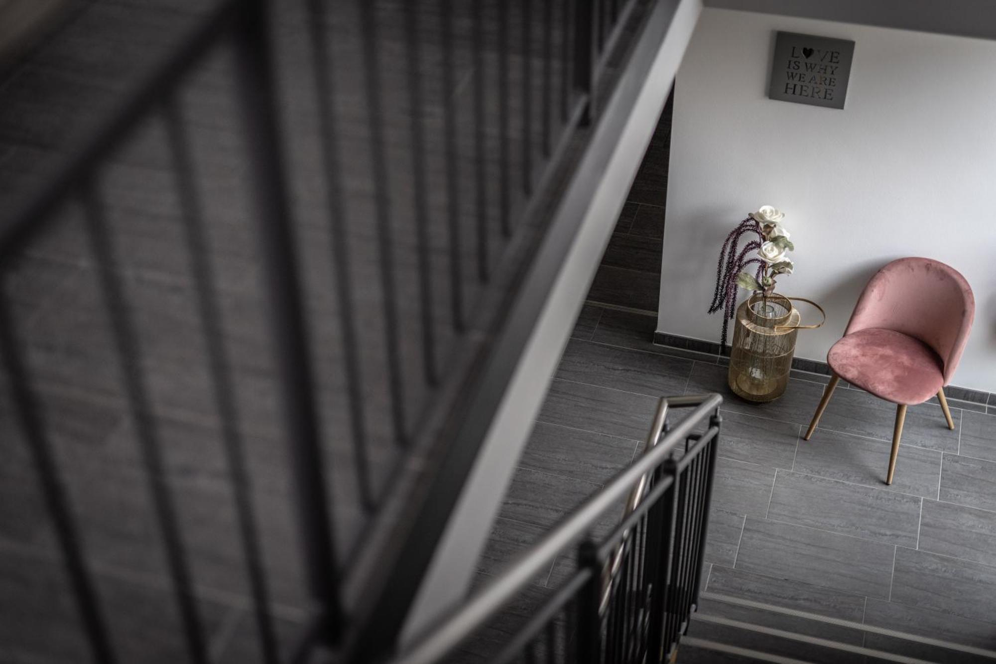 Living Neuburg Aparthotel Нойбург ан дер Донау Екстериор снимка