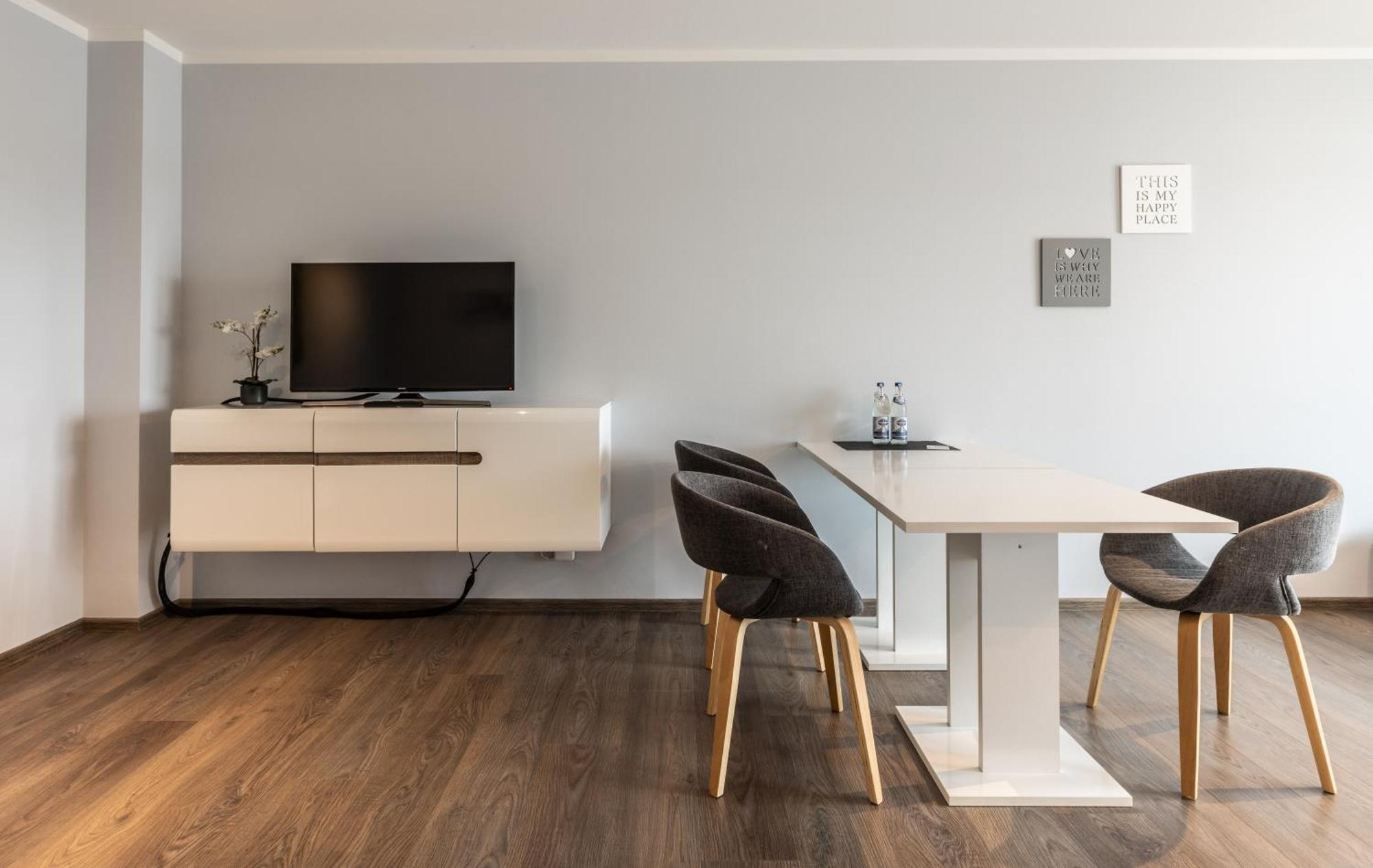 Living Neuburg Aparthotel Нойбург ан дер Донау Екстериор снимка
